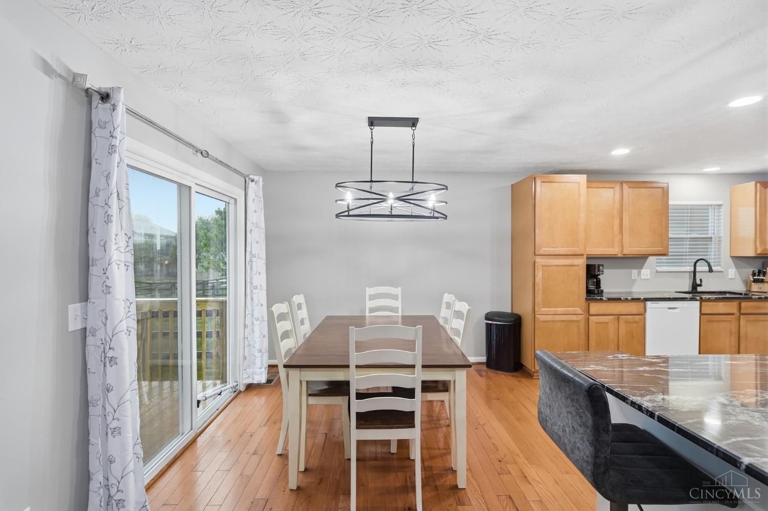 5752 Sunrise View Circle