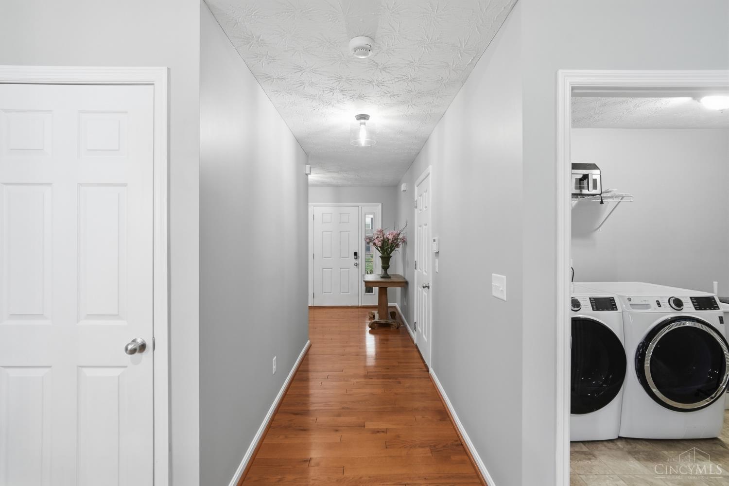 5752 Sunrise View Circle