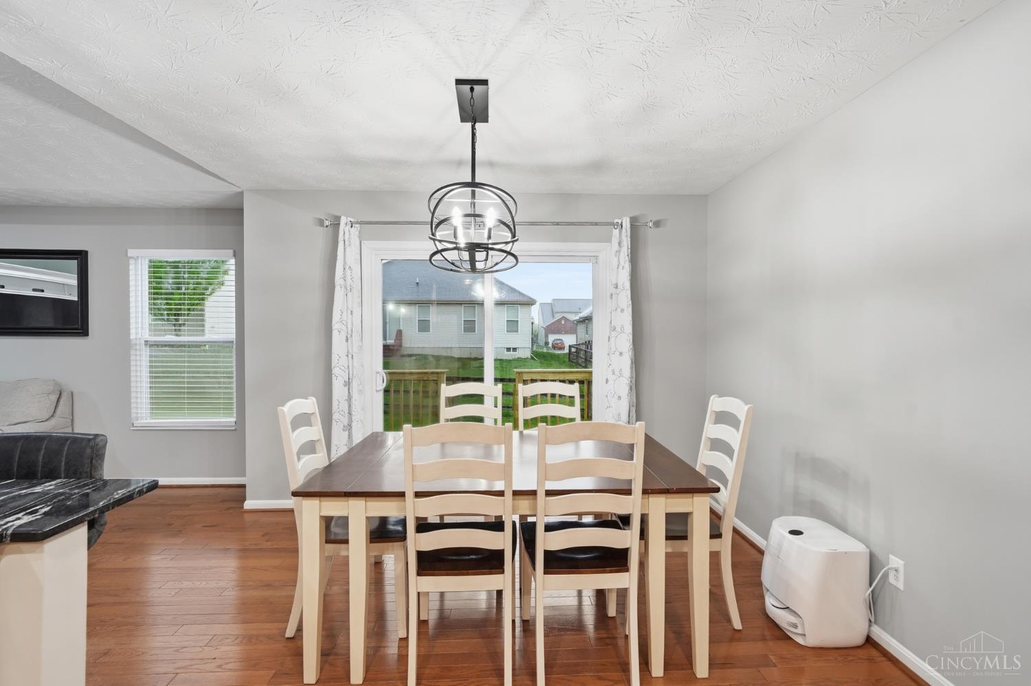 5752 Sunrise View Circle