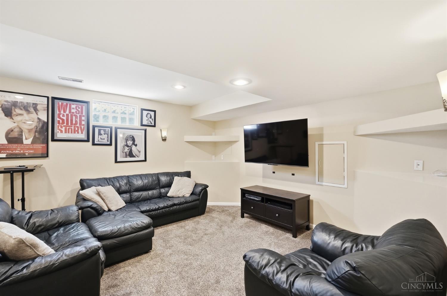 8230 South Port Drive
