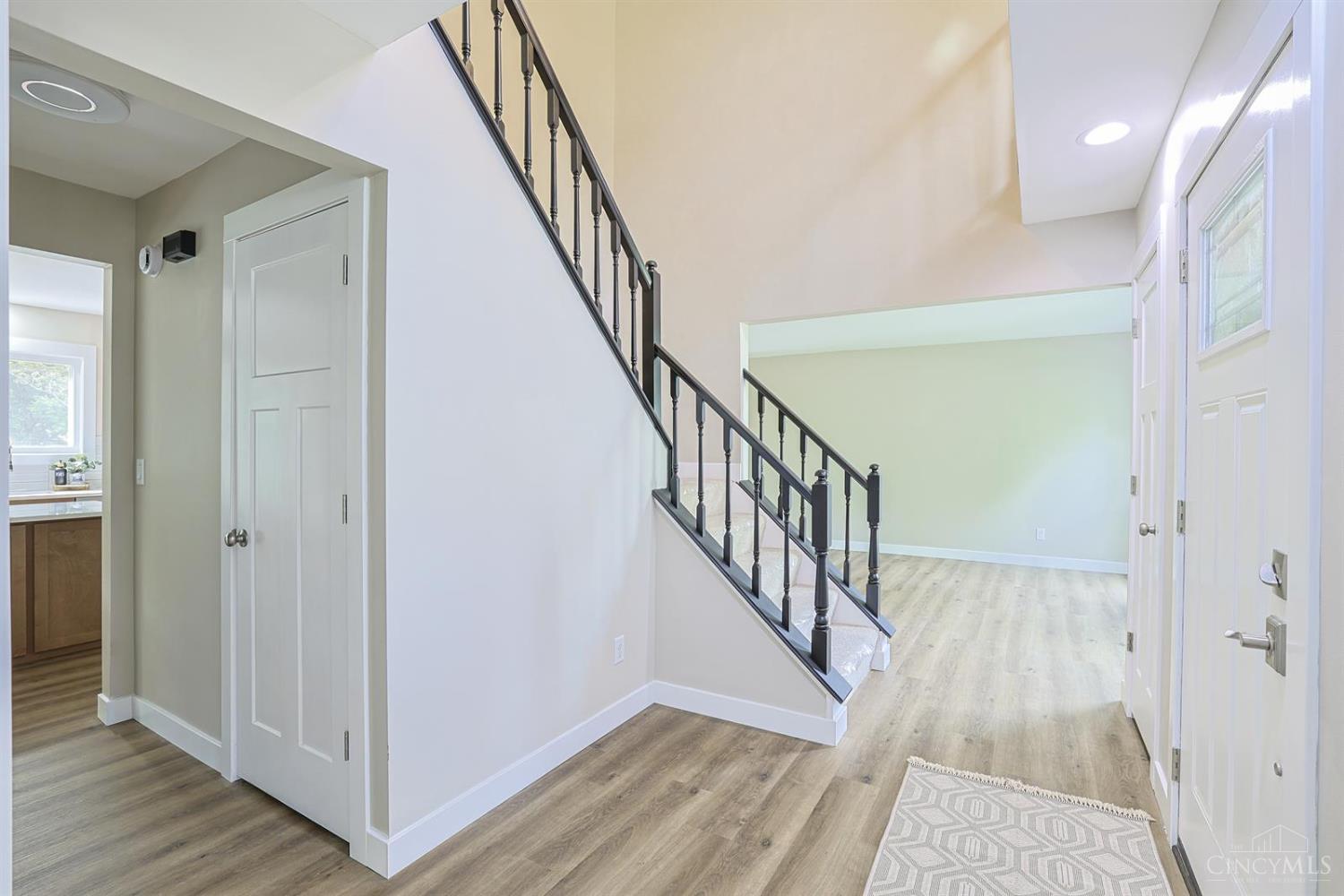 5475 Pine Vista Court