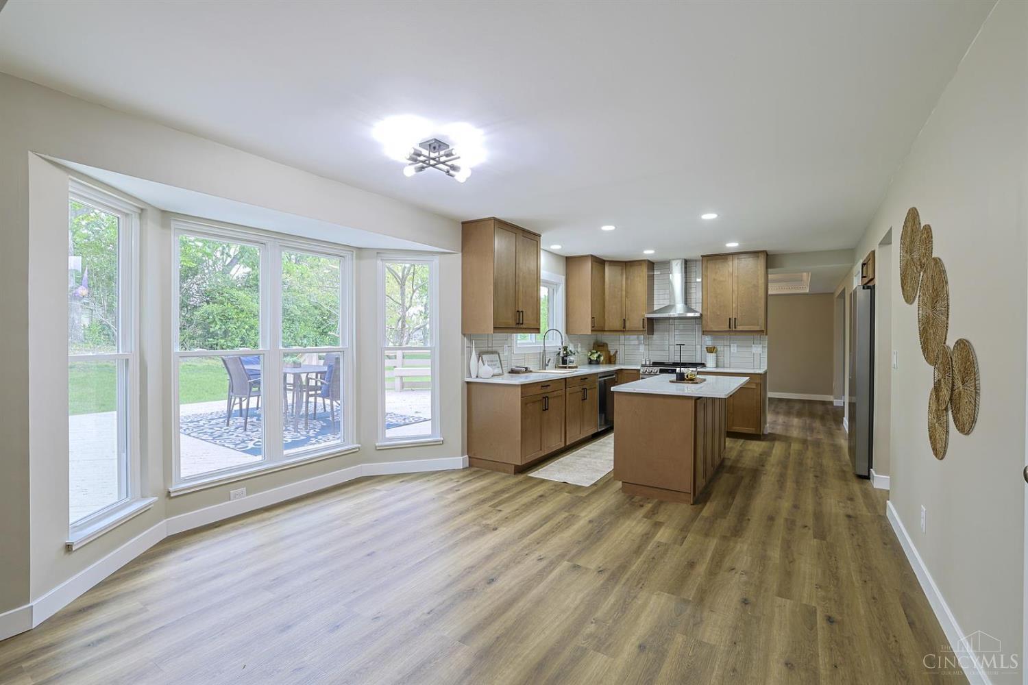 5475 Pine Vista Court