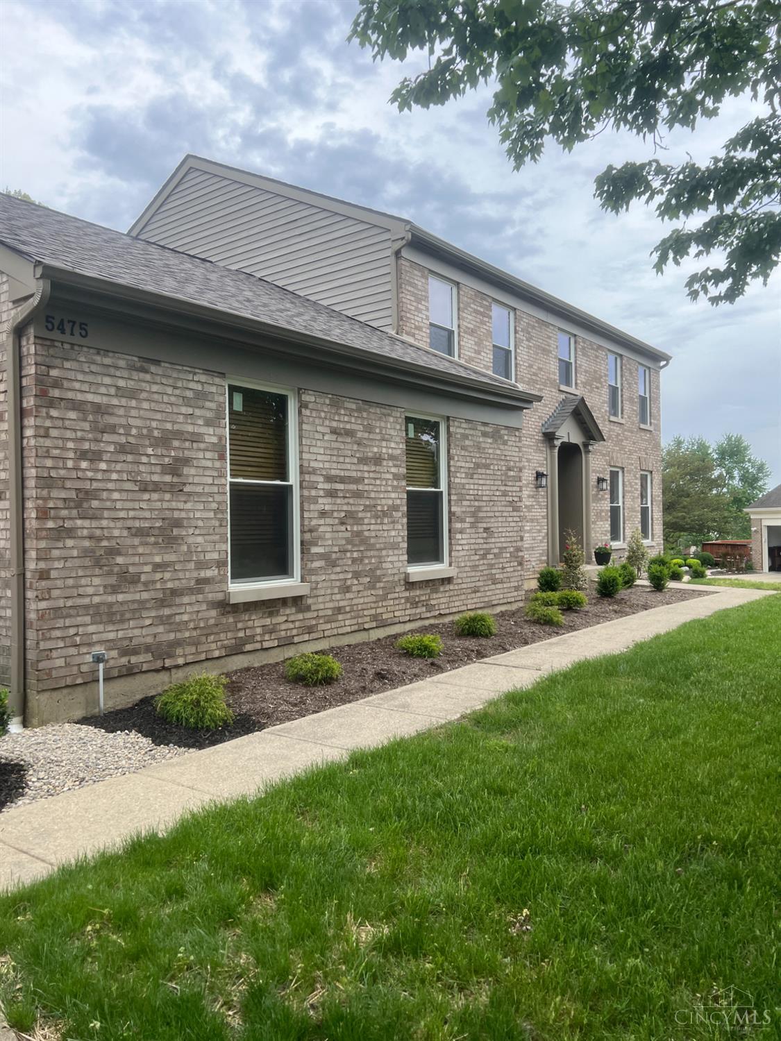 5475 Pine Vista Court