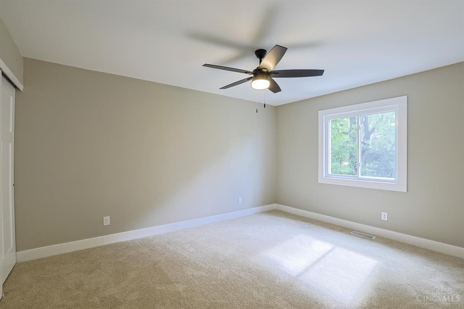 5475 Pine Vista Court