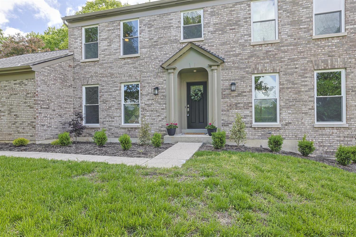 5475 Pine Vista Court