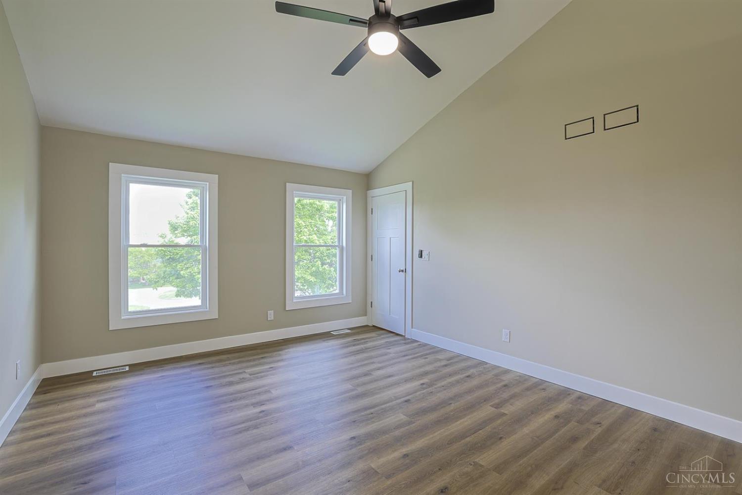5475 Pine Vista Court