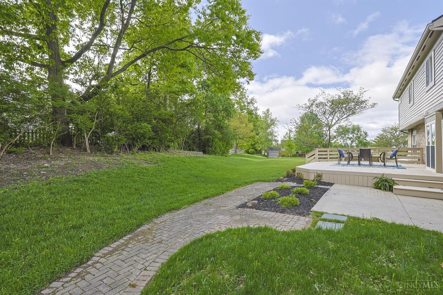 5475 Pine Vista Court