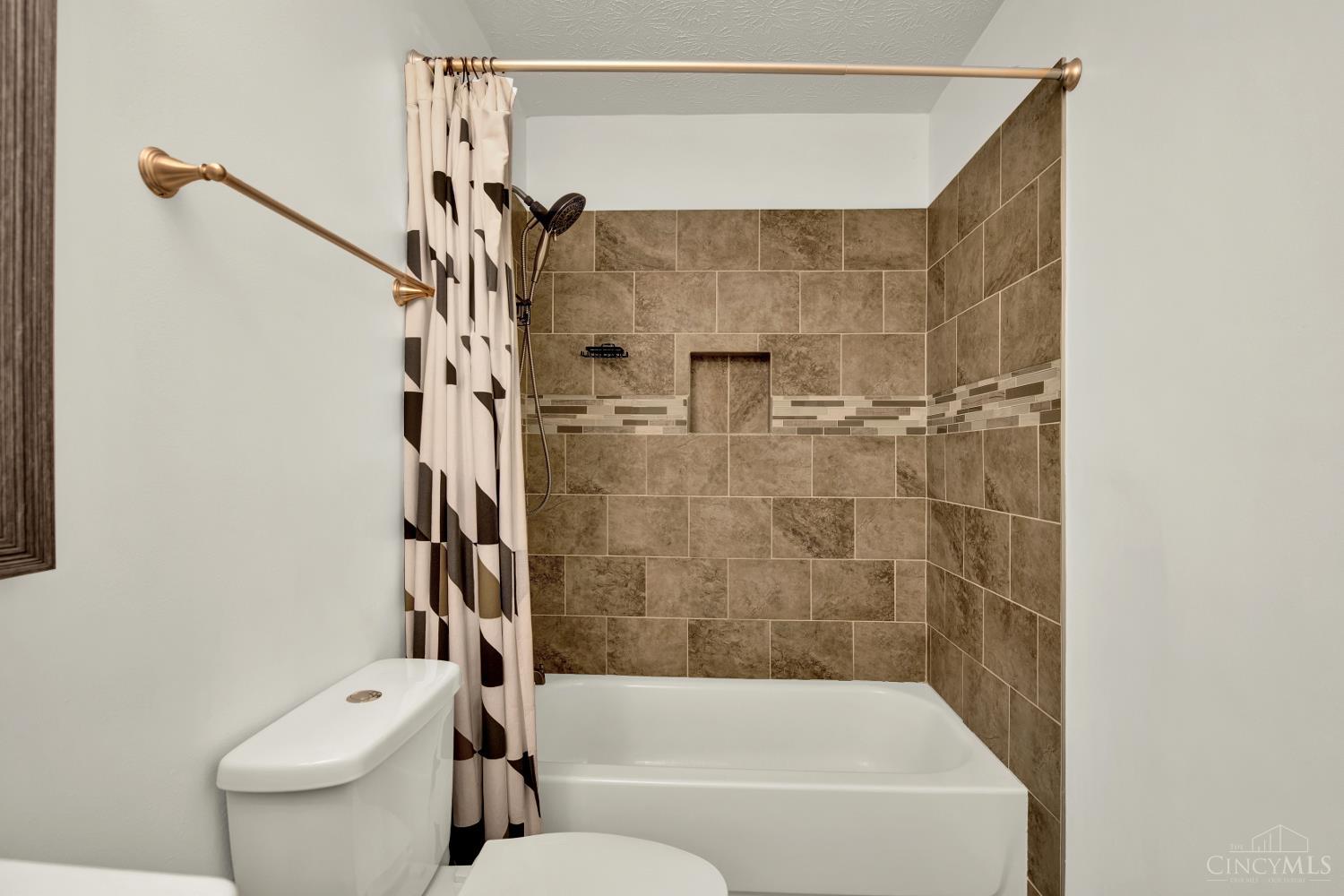 10555 Montgomery Road Unit: 70