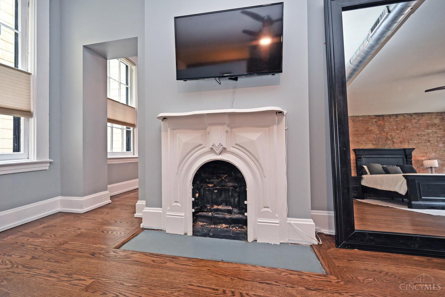 1410 Main Street Unit: 2C