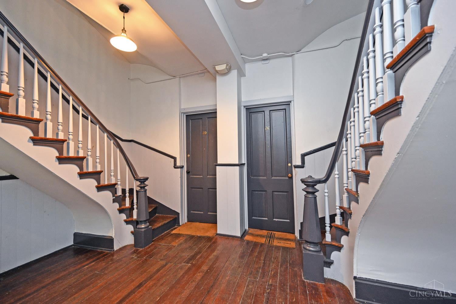 1410 Main Street Unit: 2C