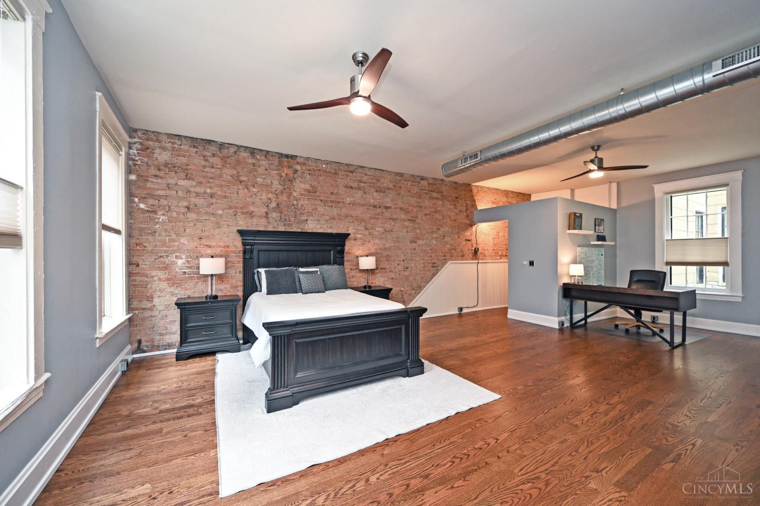 1410 Main Street Unit: 2C