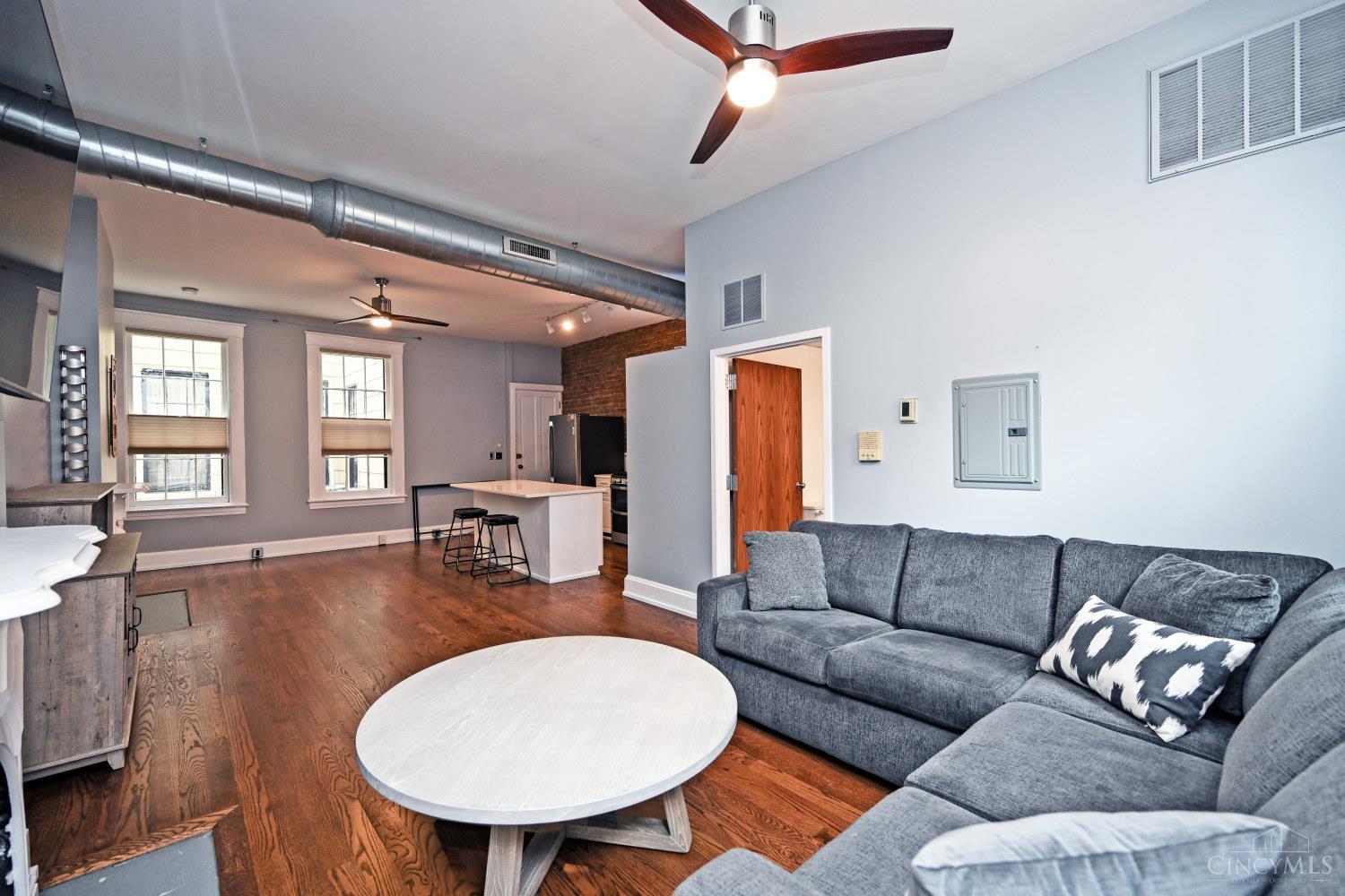 1410 Main Street Unit: 2C
