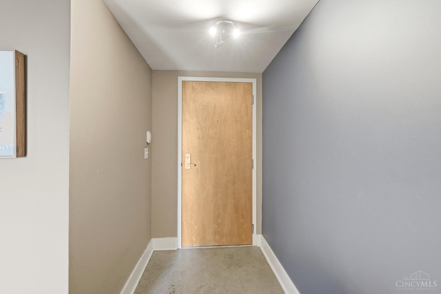 353 W 4th Street 401