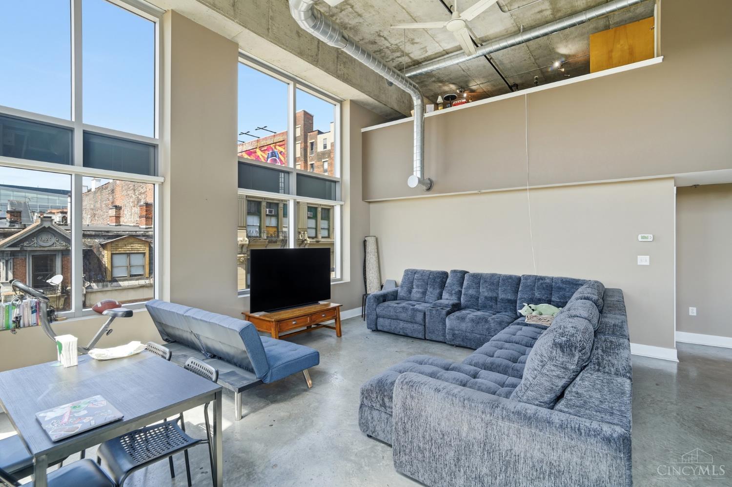 353 W 4th Street 401