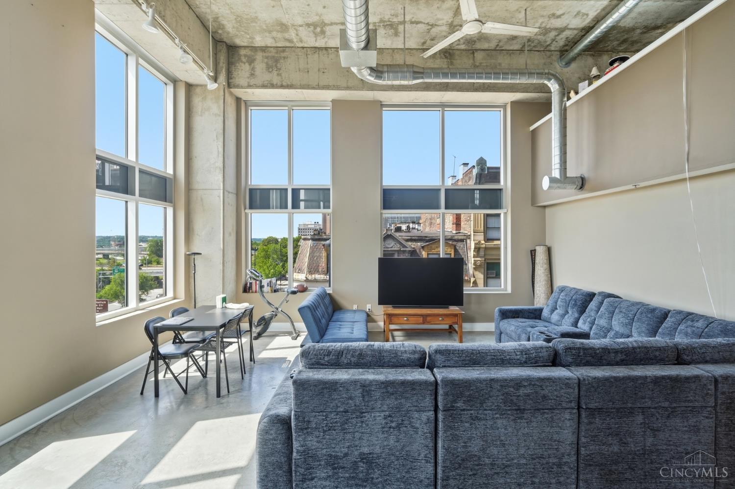353 W 4th Street 401