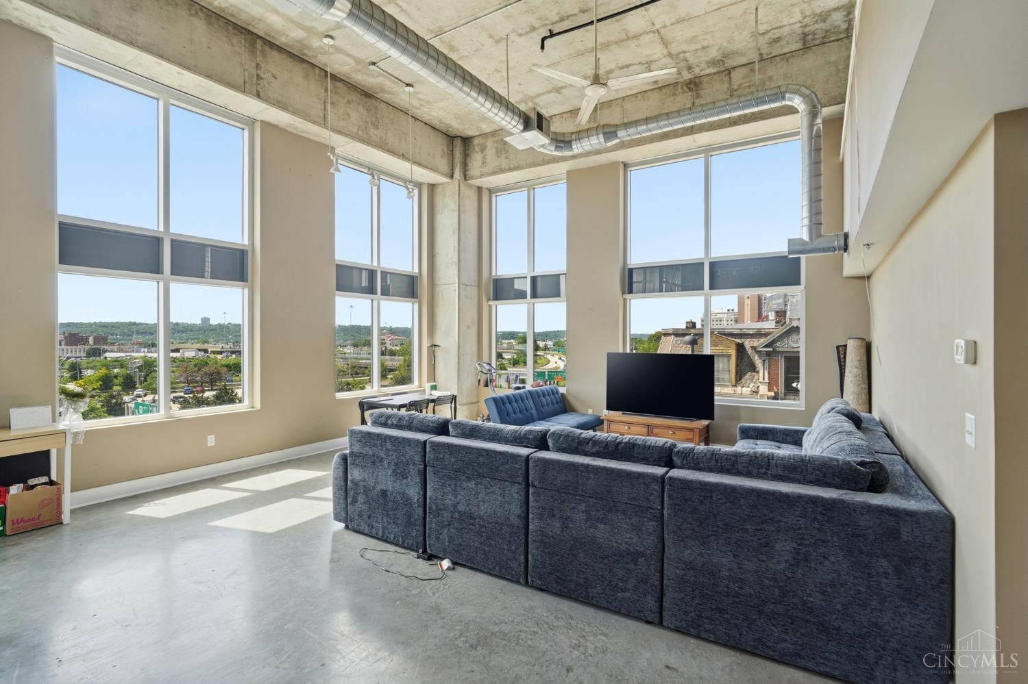 353 W 4th Street 401