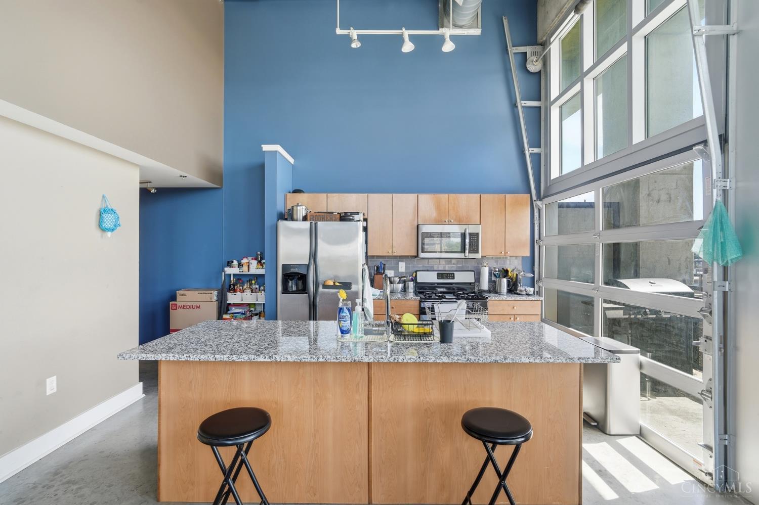353 W 4th Street 401