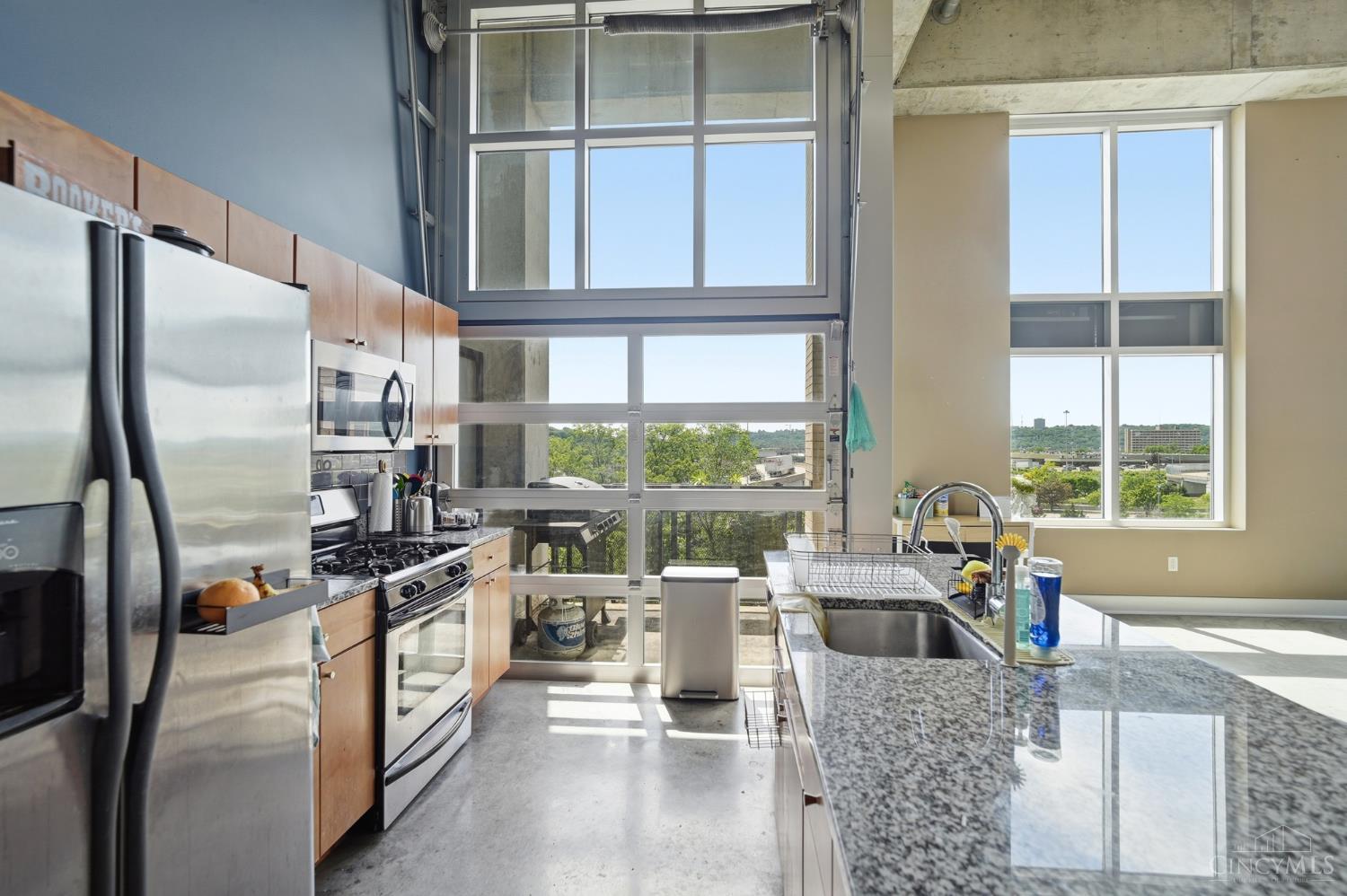 353 W 4th Street 401
