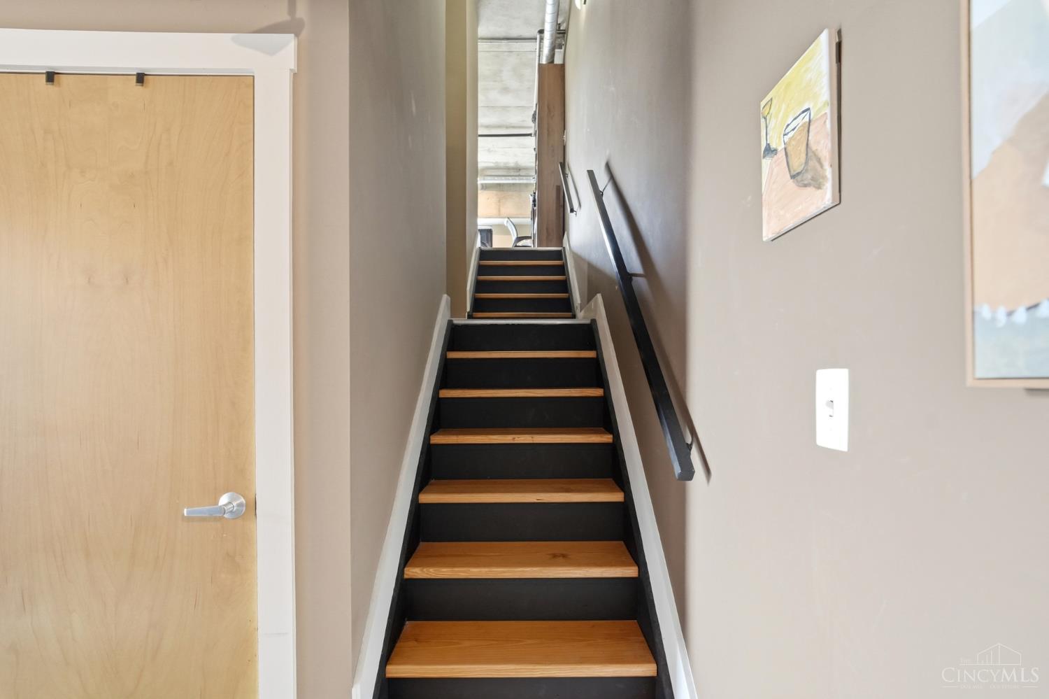 353 W 4th Street 401