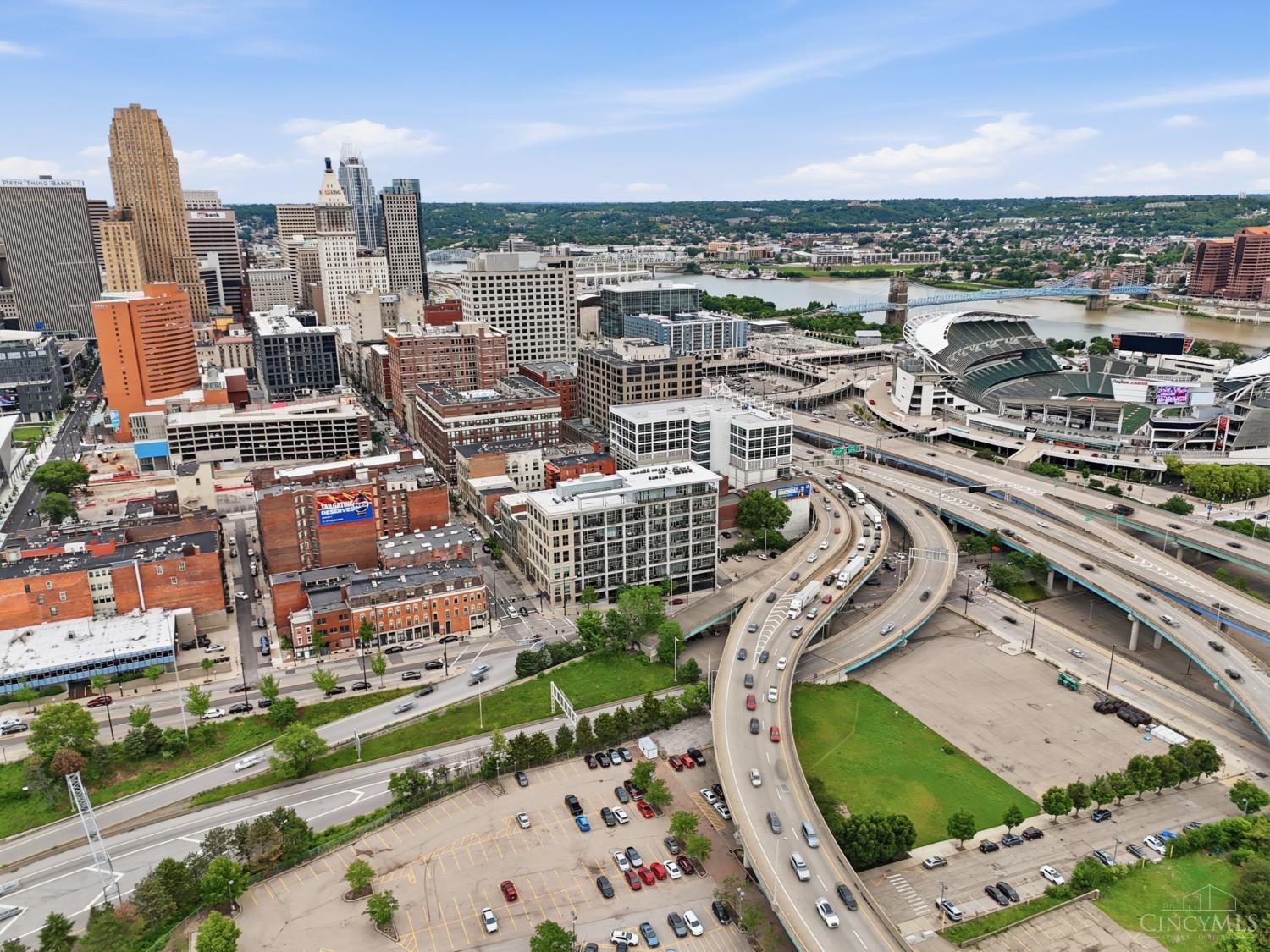 353 W 4th Street 401