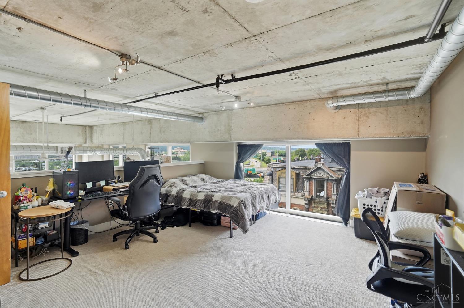 353 W 4th Street 401