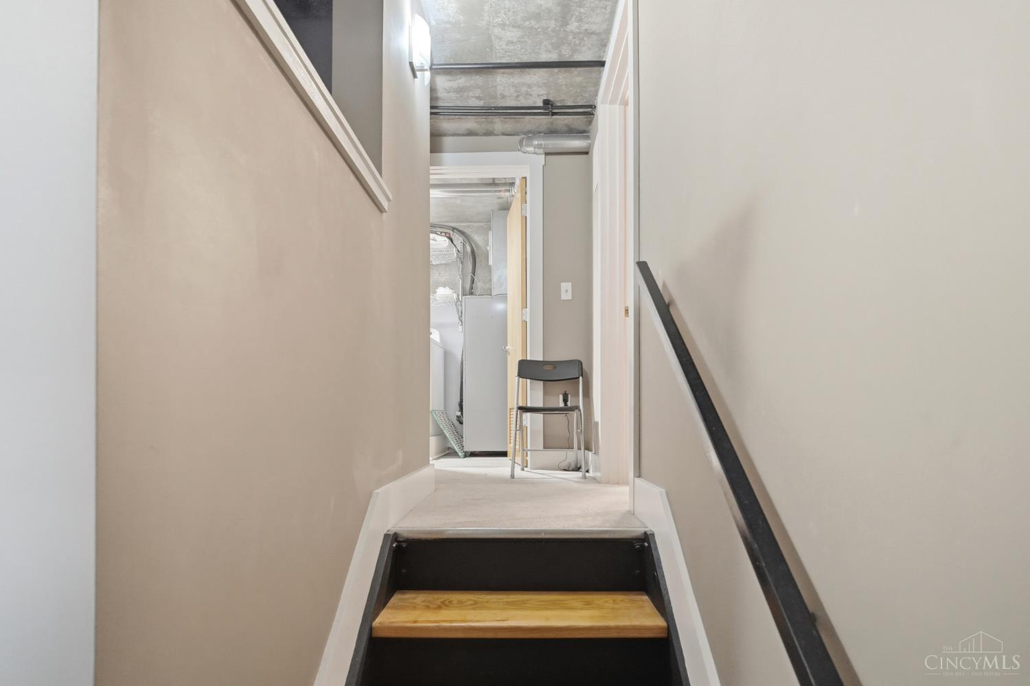 353 W 4th Street 401