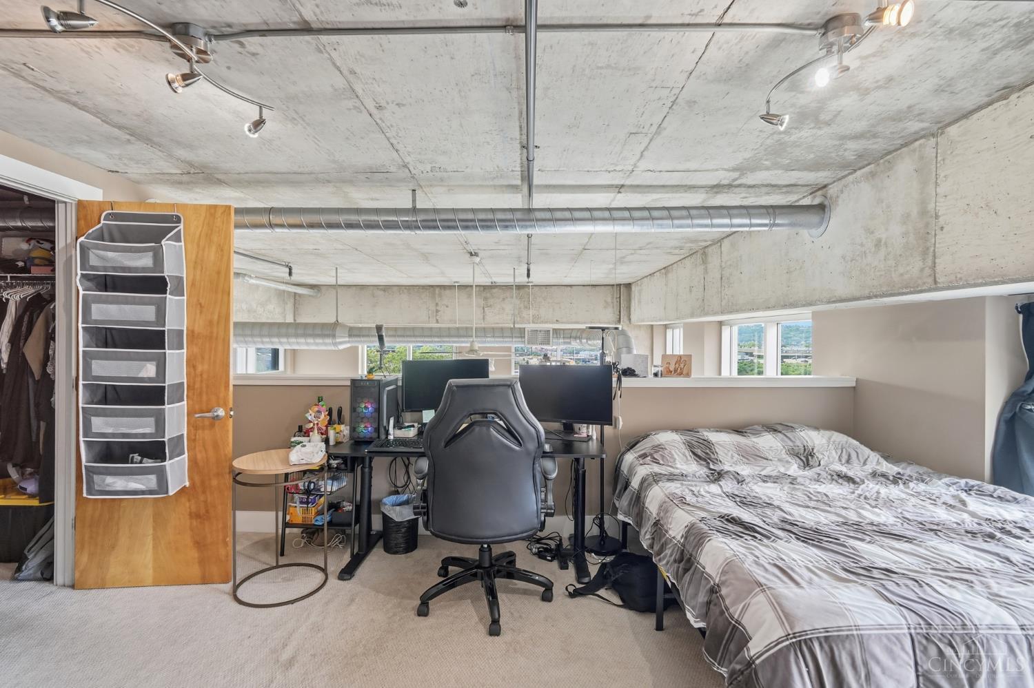 353 W 4th Street 401