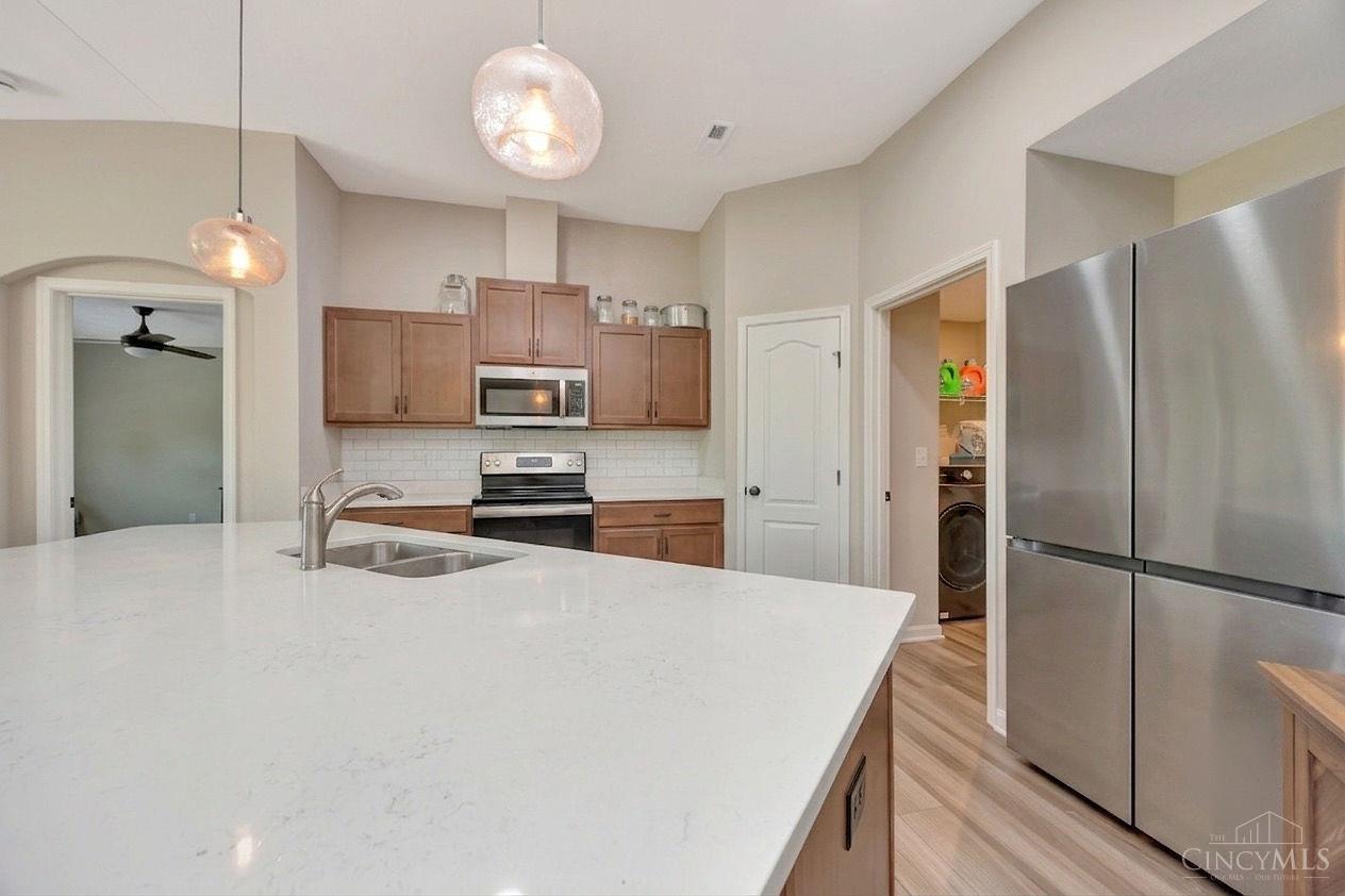 5103 Hazeltine Lane