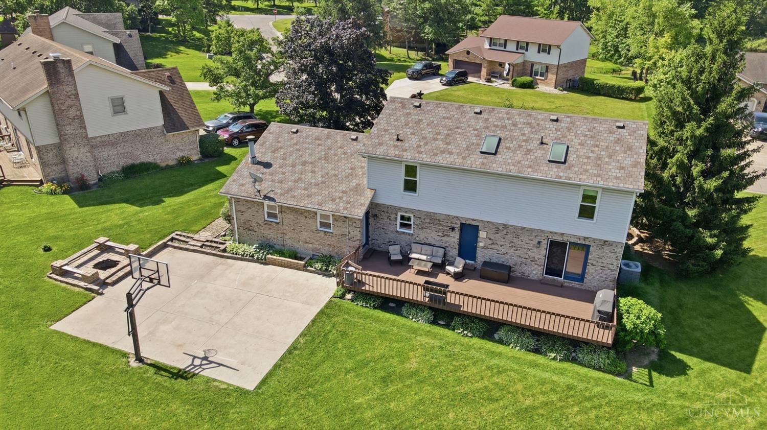 3676 Saratoga Drive
