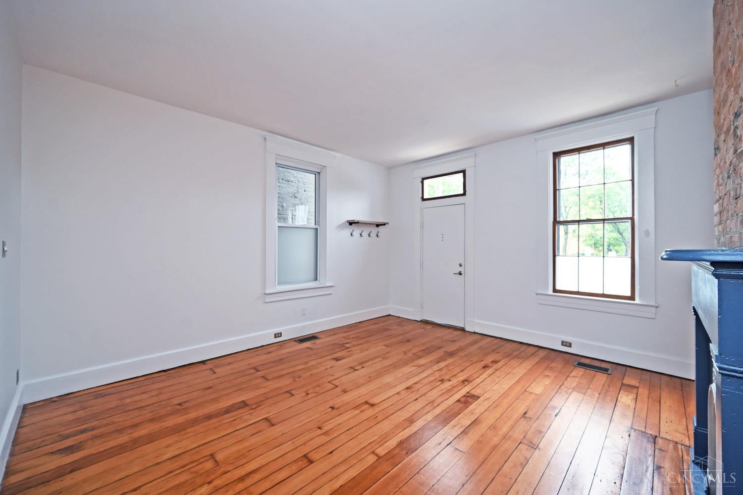 402 Liberty Hill