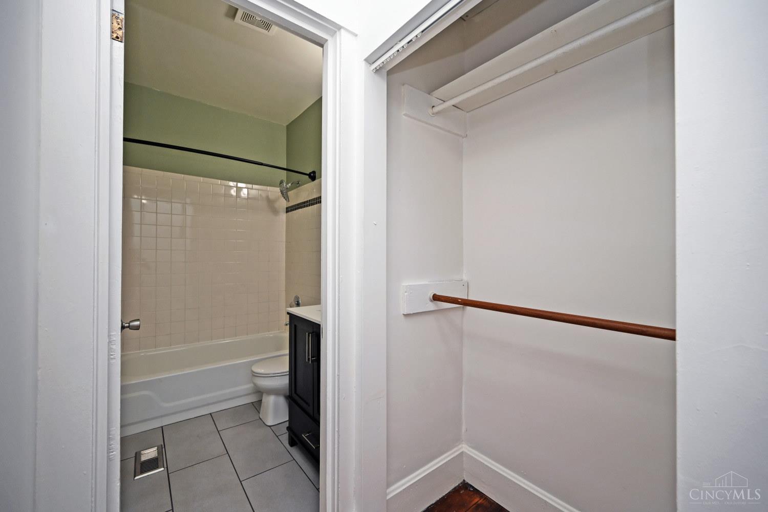 402 Liberty Hill