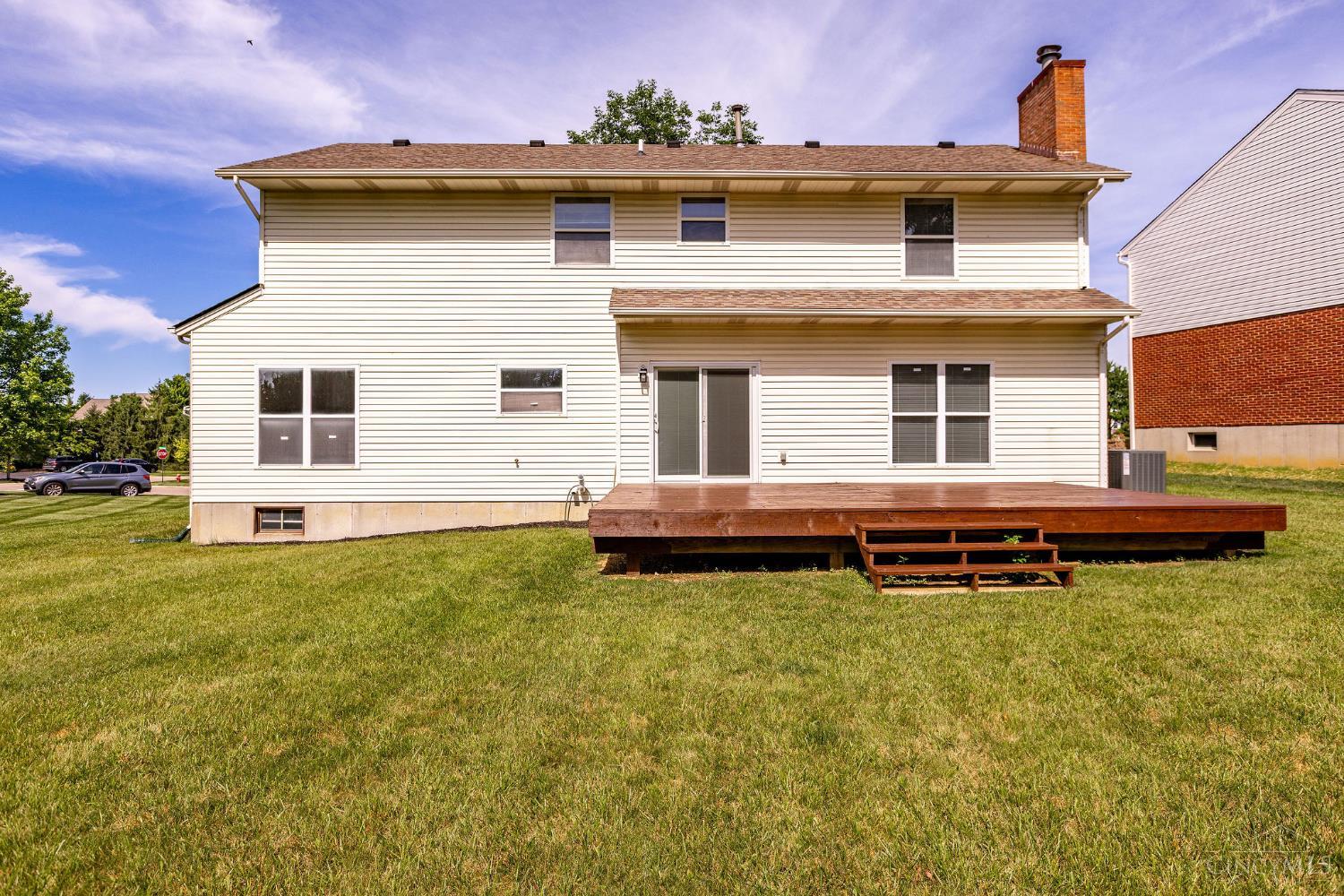 8896 Charleston Woods Drive