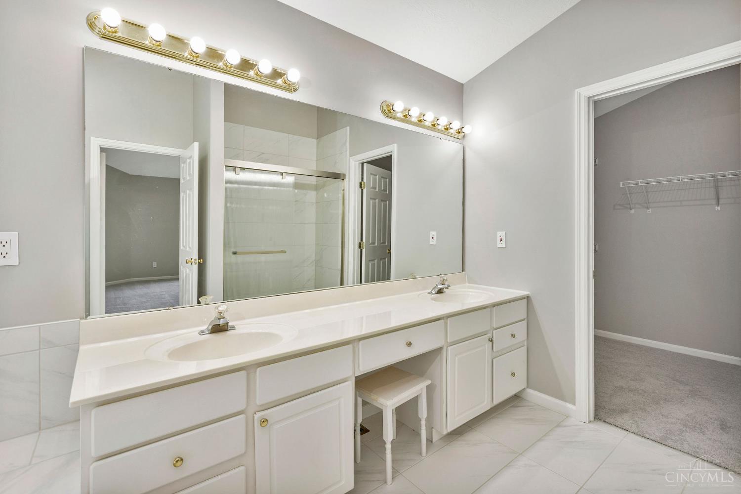 8896 Charleston Woods Drive