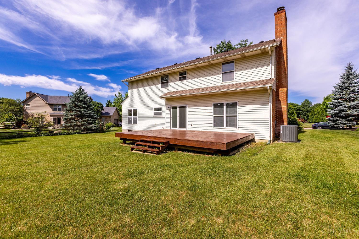 8896 Charleston Woods Drive