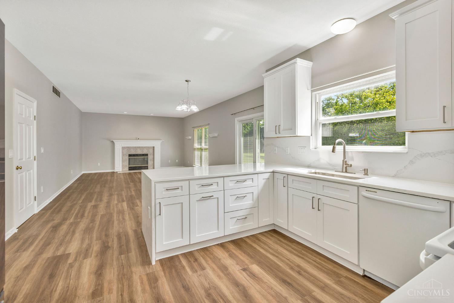8896 Charleston Woods Drive