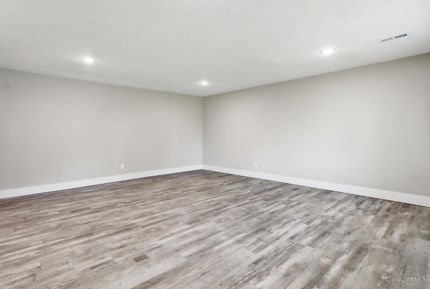 124 Lynnview Drive