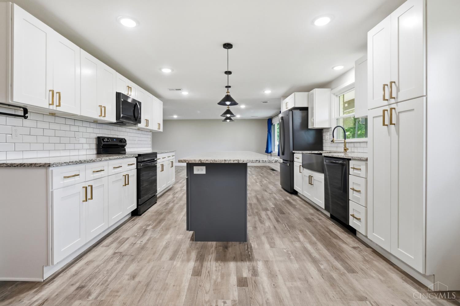 124 Lynnview Drive