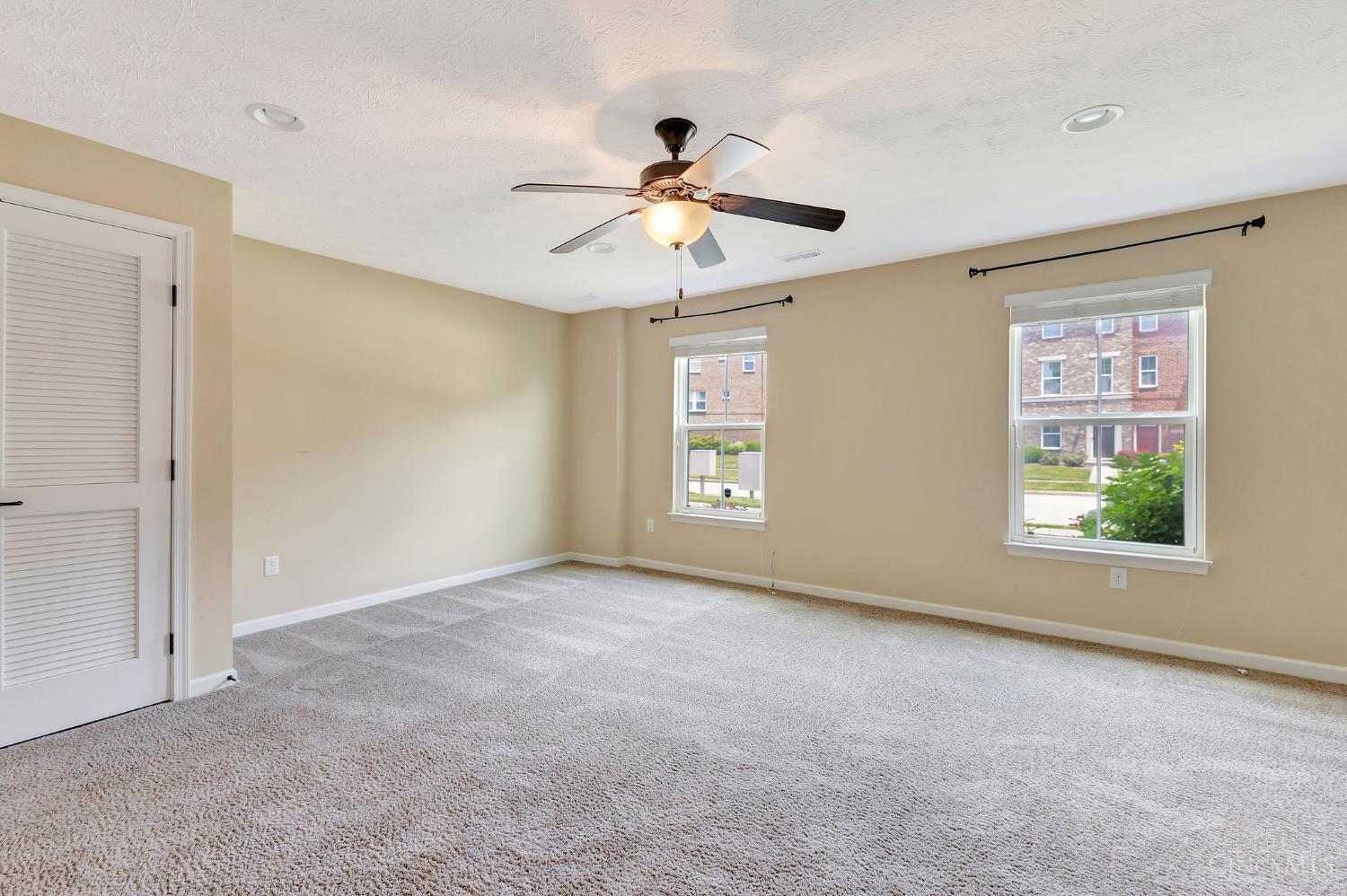9557 Union Park