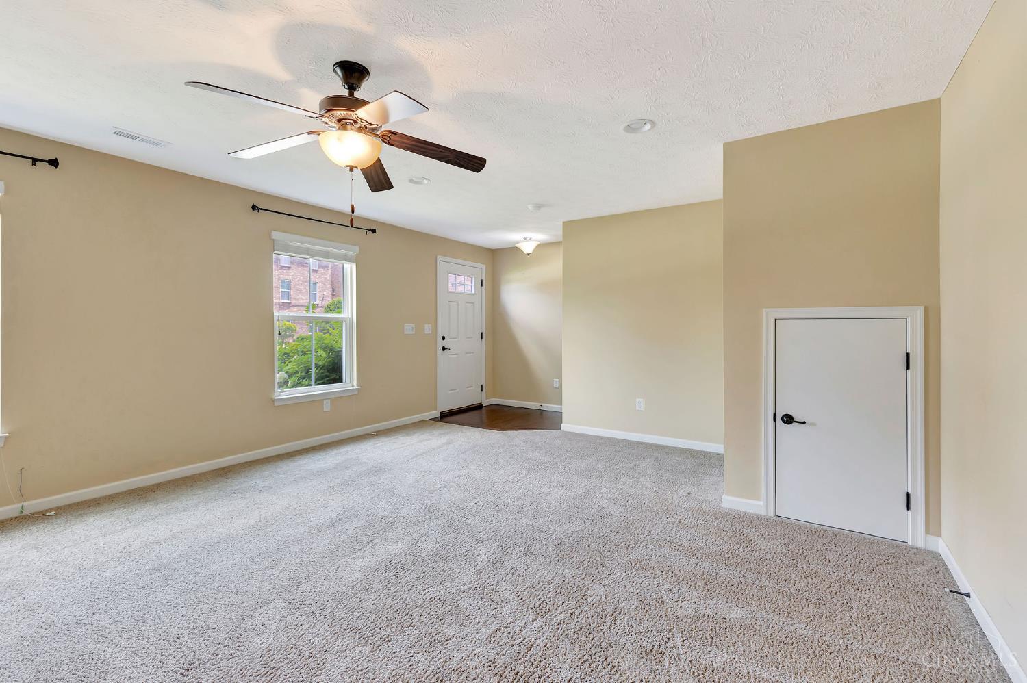 9557 Union Park