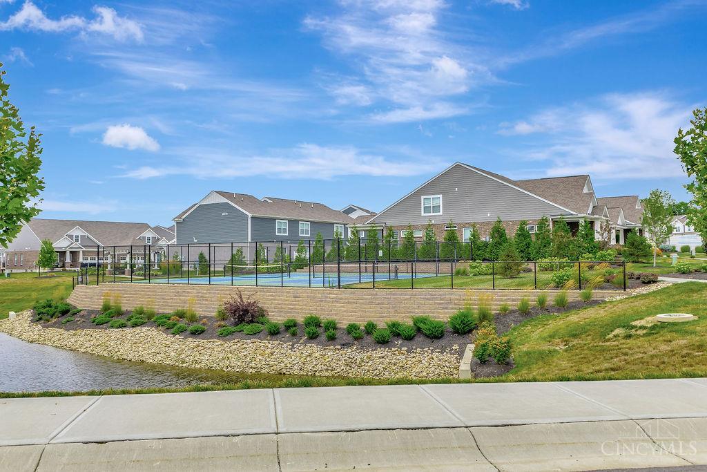 4976 Pebble Ct