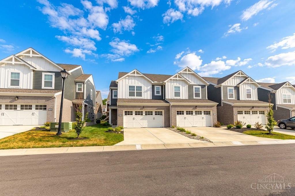 4976 Pebble Ct