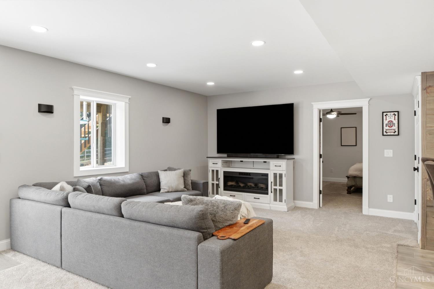 7320 Cedarcrest Drive