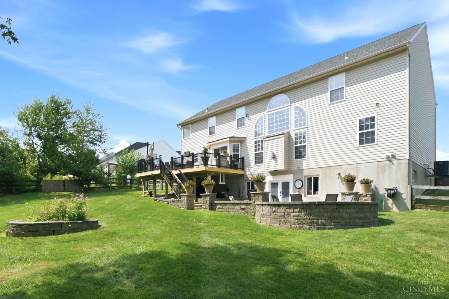 7320 Cedarcrest Drive