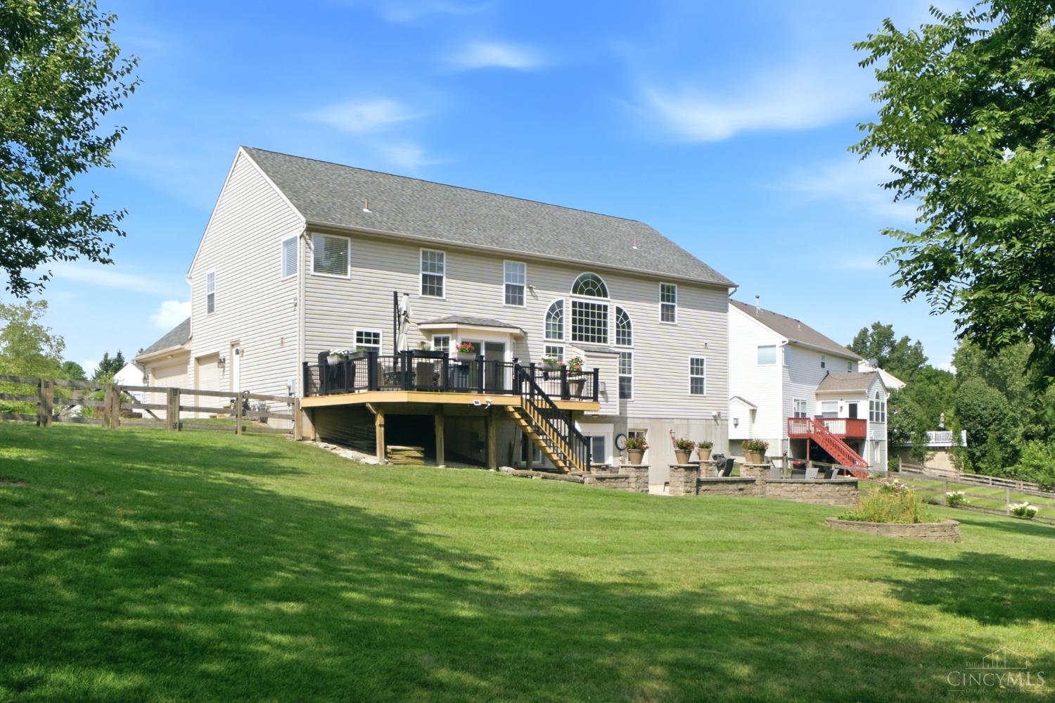 7320 Cedarcrest Drive