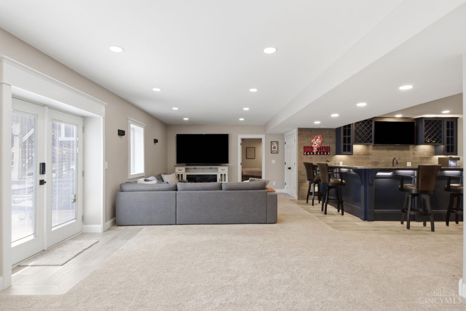 7320 Cedarcrest Drive