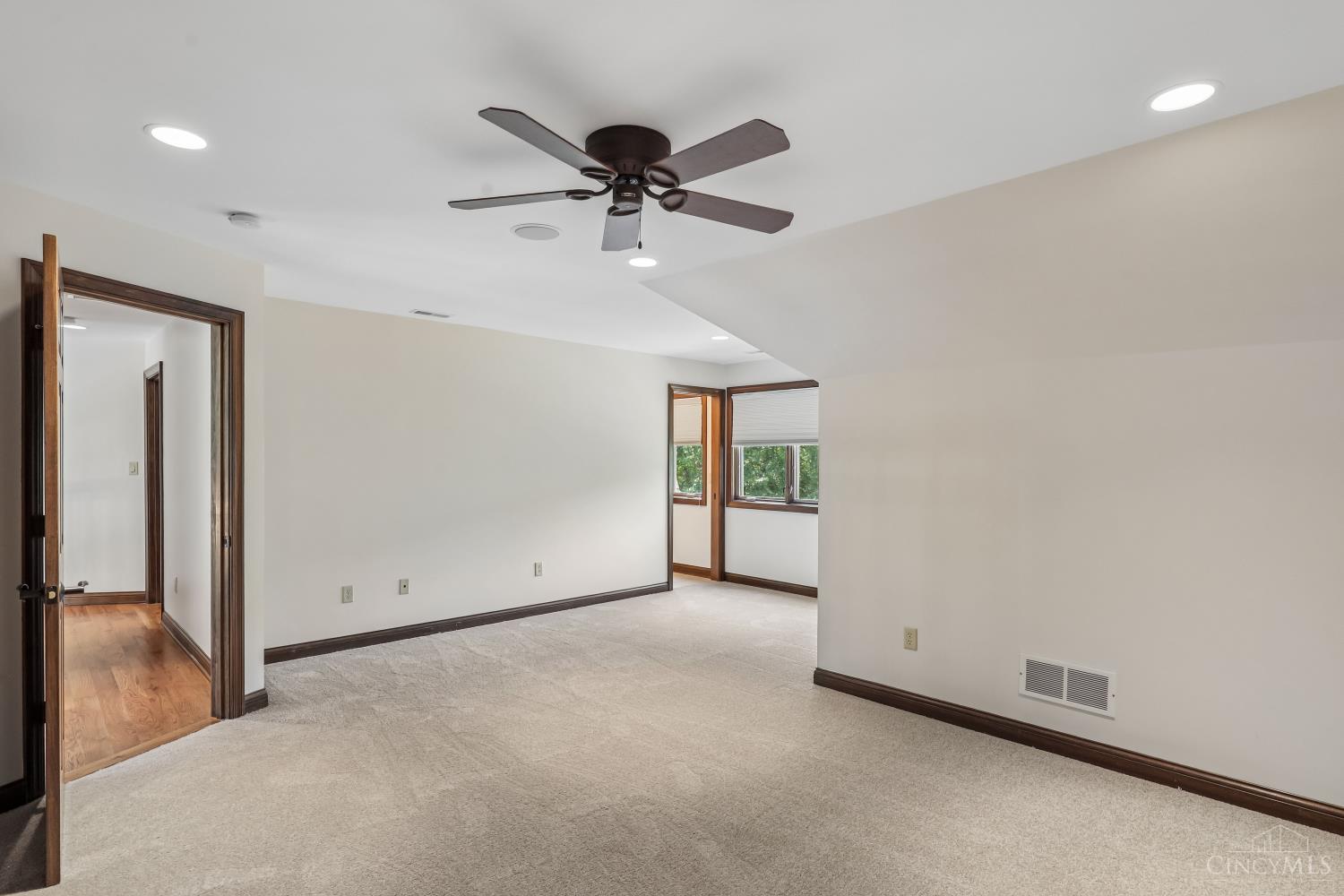 1100 Bridle Ridge Lane