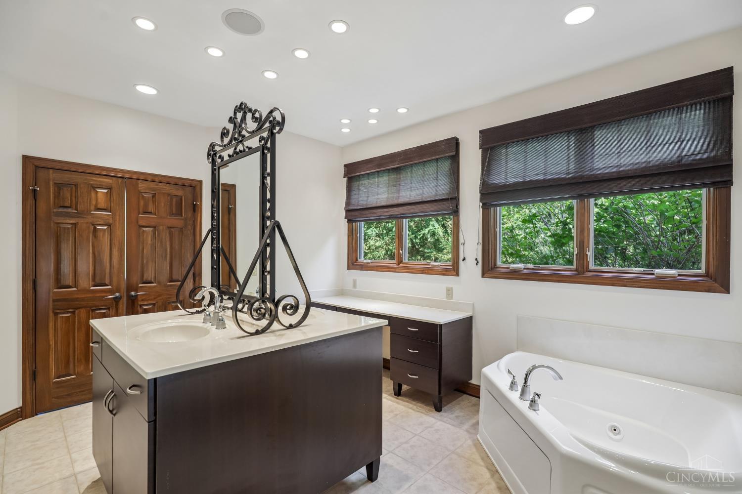 1100 Bridle Ridge Lane