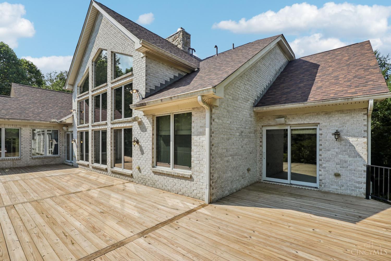 1100 Bridle Ridge Lane