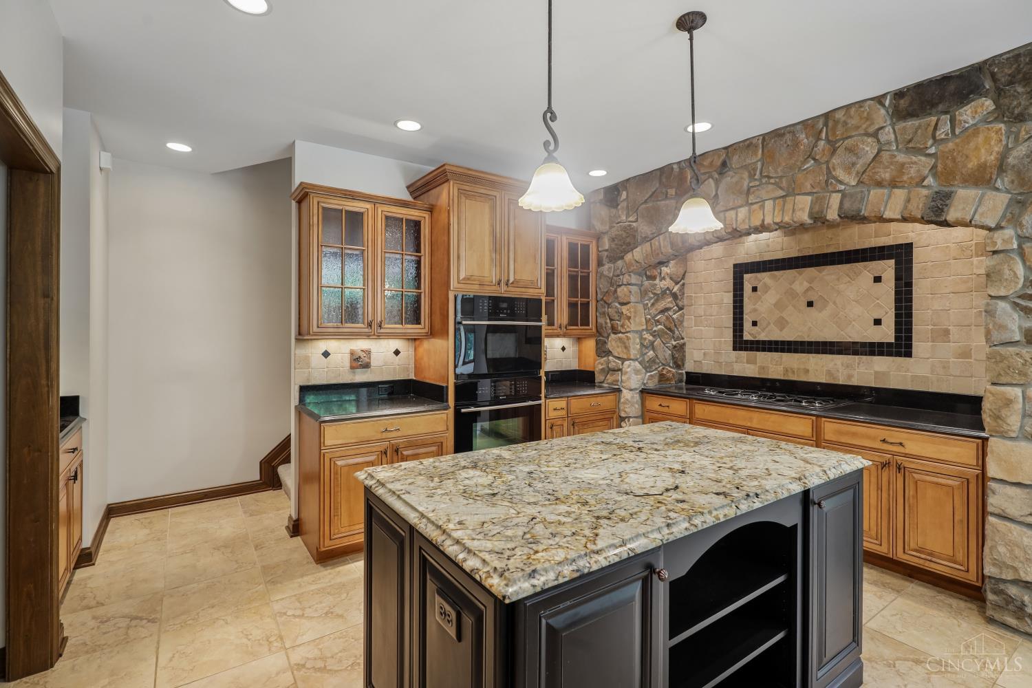 1100 Bridle Ridge Lane