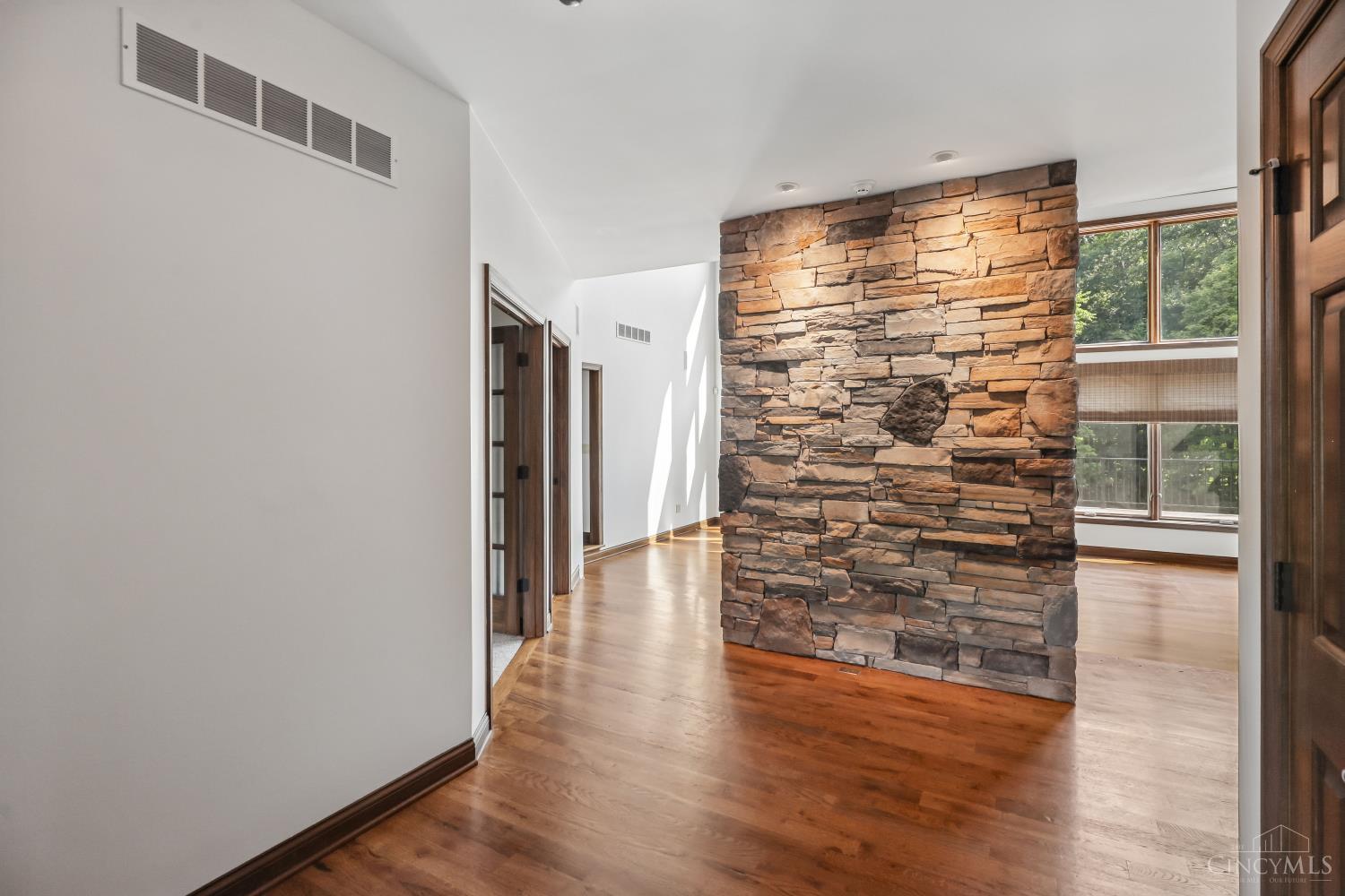 1100 Bridle Ridge Lane